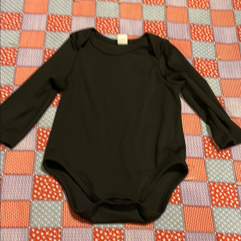 💰🚨CLEARANCE 🚨💰 
Black Kids One Piece